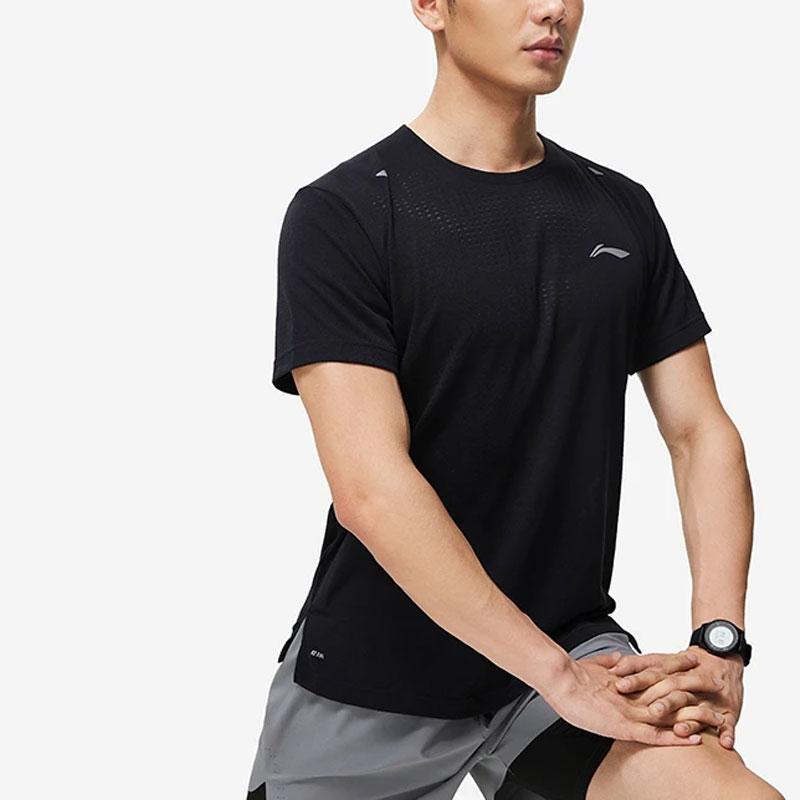Li Ning Running Series Solid Color Reflective Quick-Dry Breathable Short Sleeve T-Shirt Men Tops Black ATST529-1