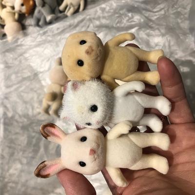 1 Stück Waldtierfigur Hase Bär Hund Beflockte Zottelfigur Tiermodell Spielzeug für Kind Fabrikfehler