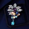 Light Luxury and Dazzling Leaf Brooch, Exquisite and Fashionable Leaf Brooch, Niche Design Sense Brooch