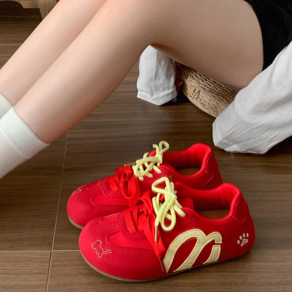 Trendy American Red Retro Flat-bottomed Inner Height-increasing German Training Shoes Women's 2025 New Summer Versatile Soft-soled Casual Shoes