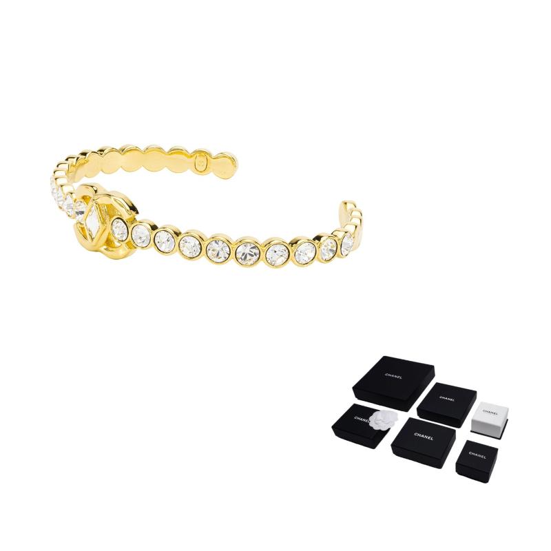 

CHANEL Fashionable Personality Trendy Elegant Bracelet Women s Gold золотий