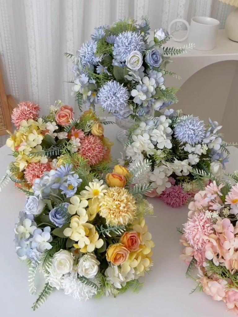 Artificial Small Fresh Silk Rose and Hydrangea Bridal Bouquet for Wedding and Decoration