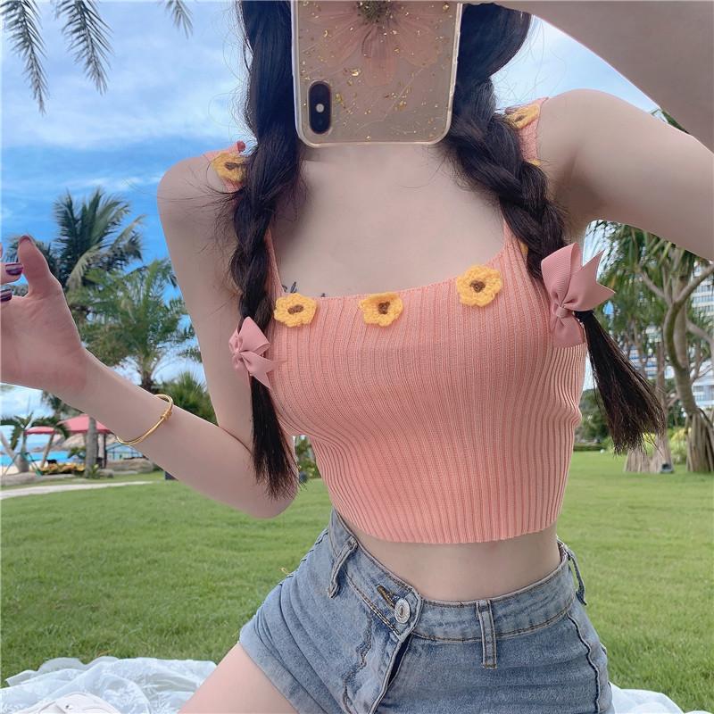 Small and Fresh Three-dimensional Flower Knitted Suspender Vest for Women In Summer Wear Short Sleeveless Sexy Hot Girl Top