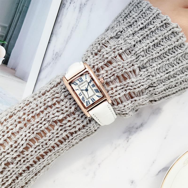 Retro Roman Numerals Quartz Women's Watch with Bamboo Link Leather Strap