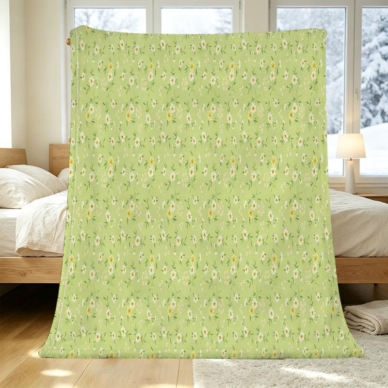 Lightweight Daisy Flannel Fleece Blanket - Soft, Warm & Cozy Home Throw, Cute Decorative Blanket for Christmas, Halloween, Daily Indoor Casual Use