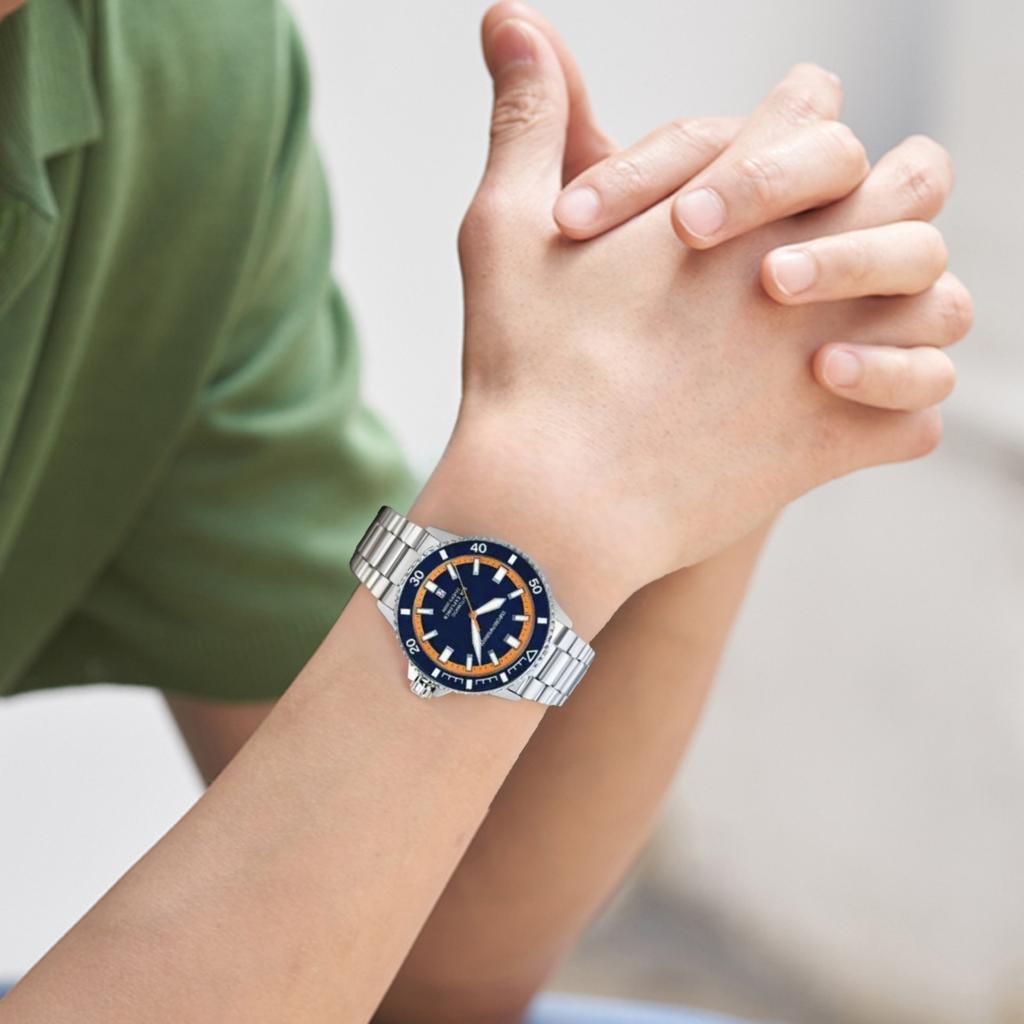 Emporio Armani Sea Explorer Automatik Edelstahl Uhr AR60090