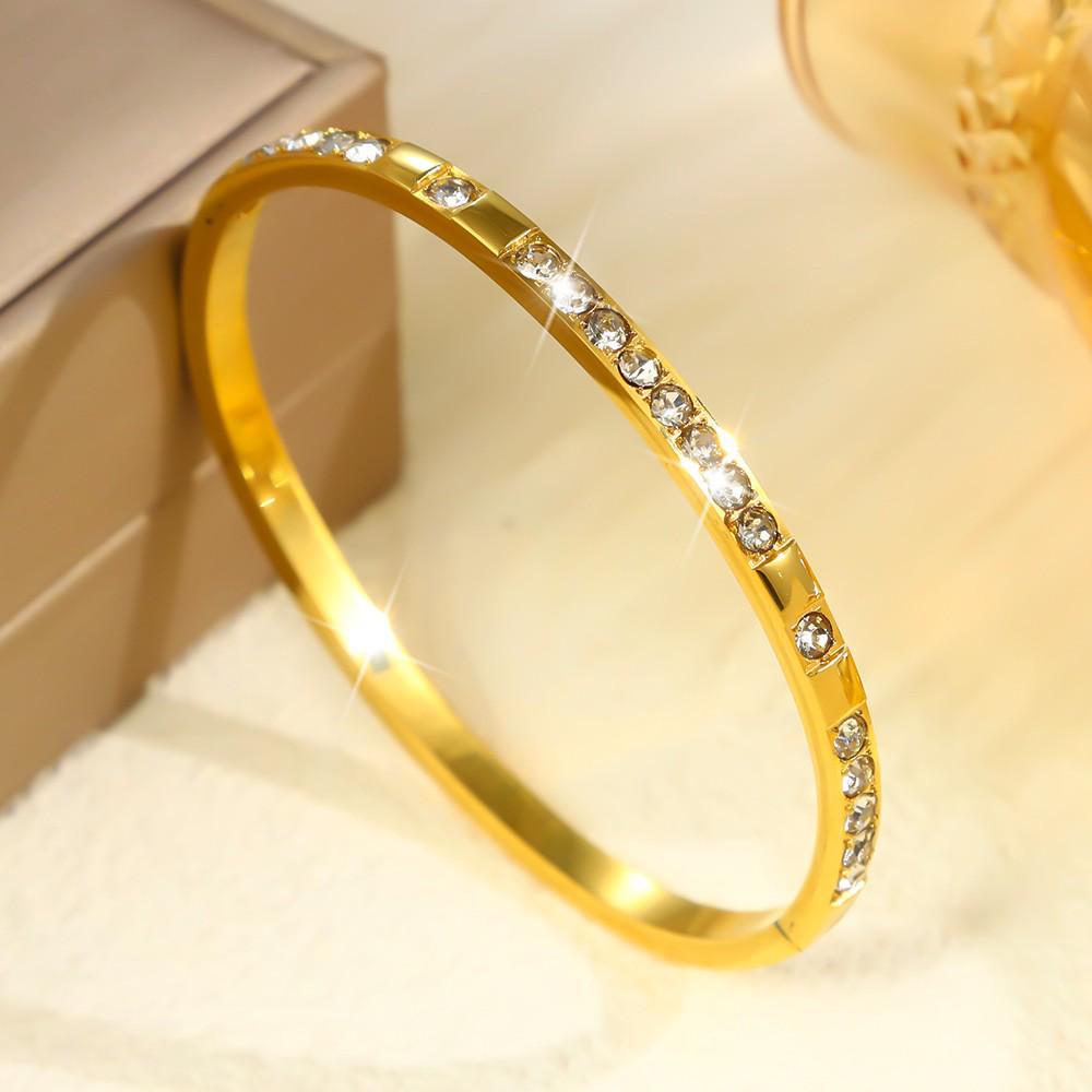 Stainless Steel Zirconia Clasp Bracelet with Rhinestones - High-End Star Design, Colorfast.