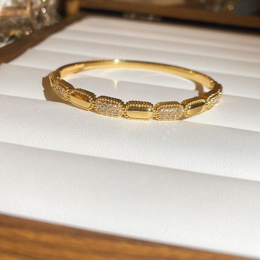 Fashionable 18k Gold Plated Zircon Bracelet With Retro Style For Casual Wear And Gift