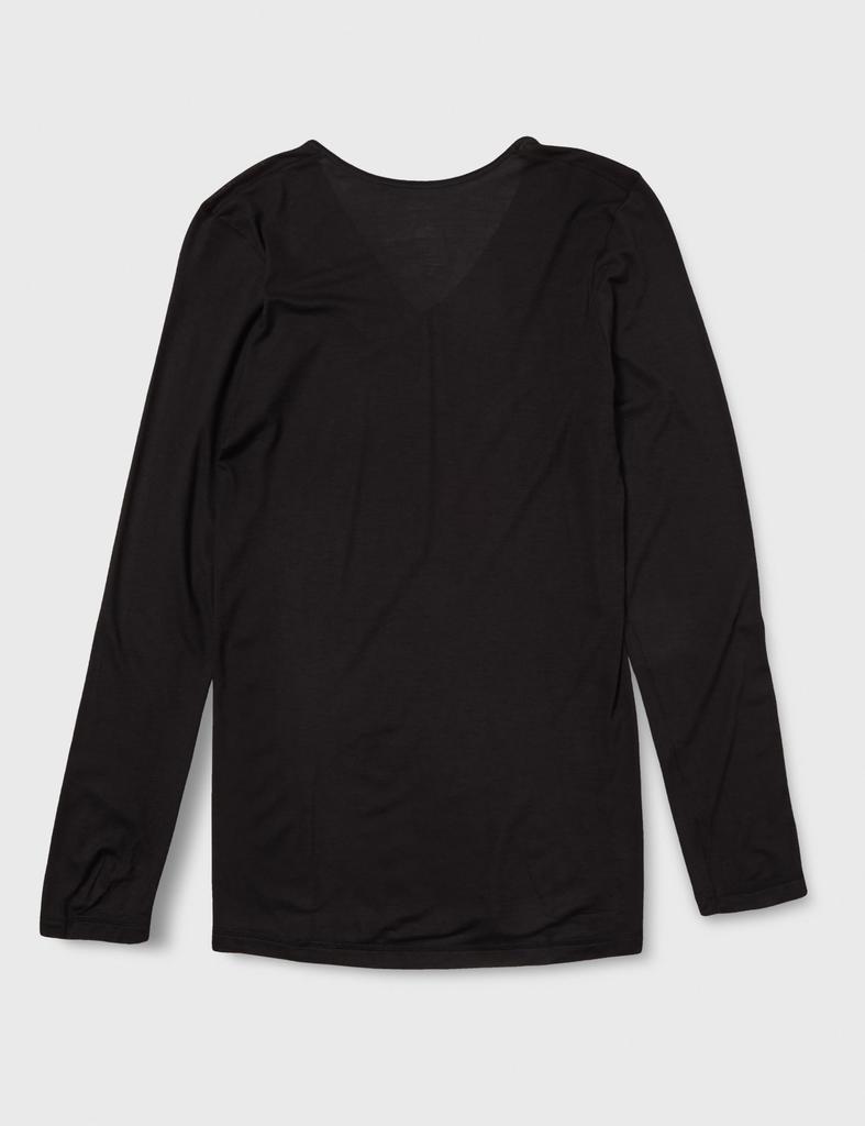 BVD heat edit and highly functional winter innerwear for available exclusively in V-neck long-sleeve T-shirt, moisture-wicking heat-generating,