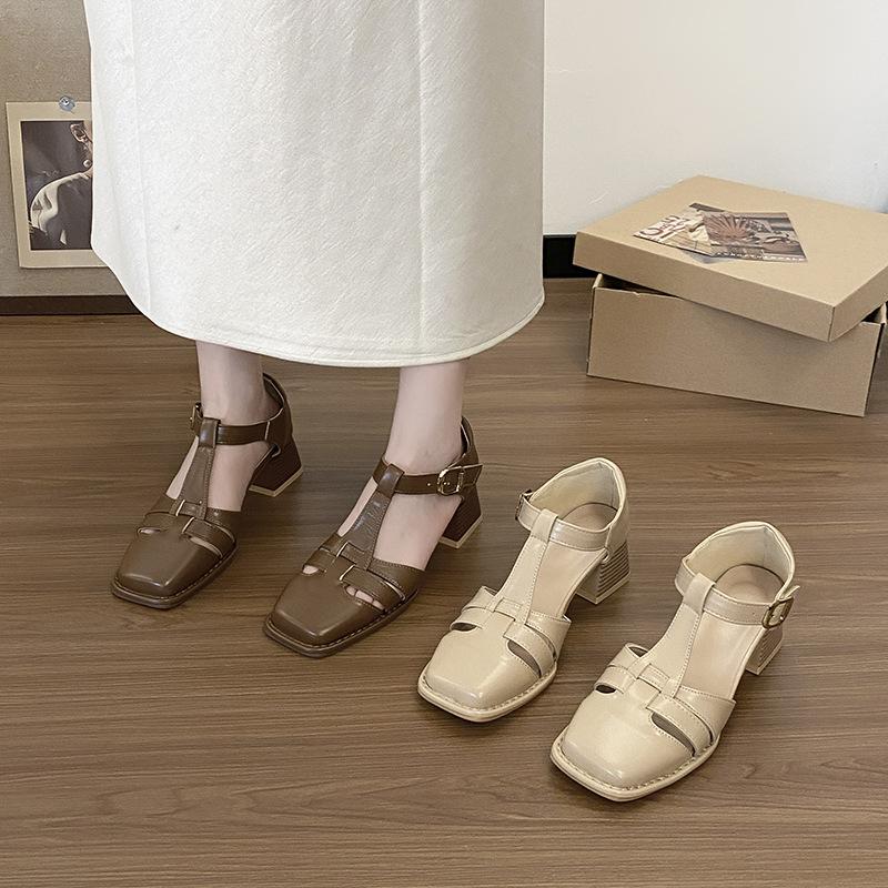 Comfortable and good 2025 summer new thick heel high heels imitation leather square head women's shoes French retro bag head Roman sandals