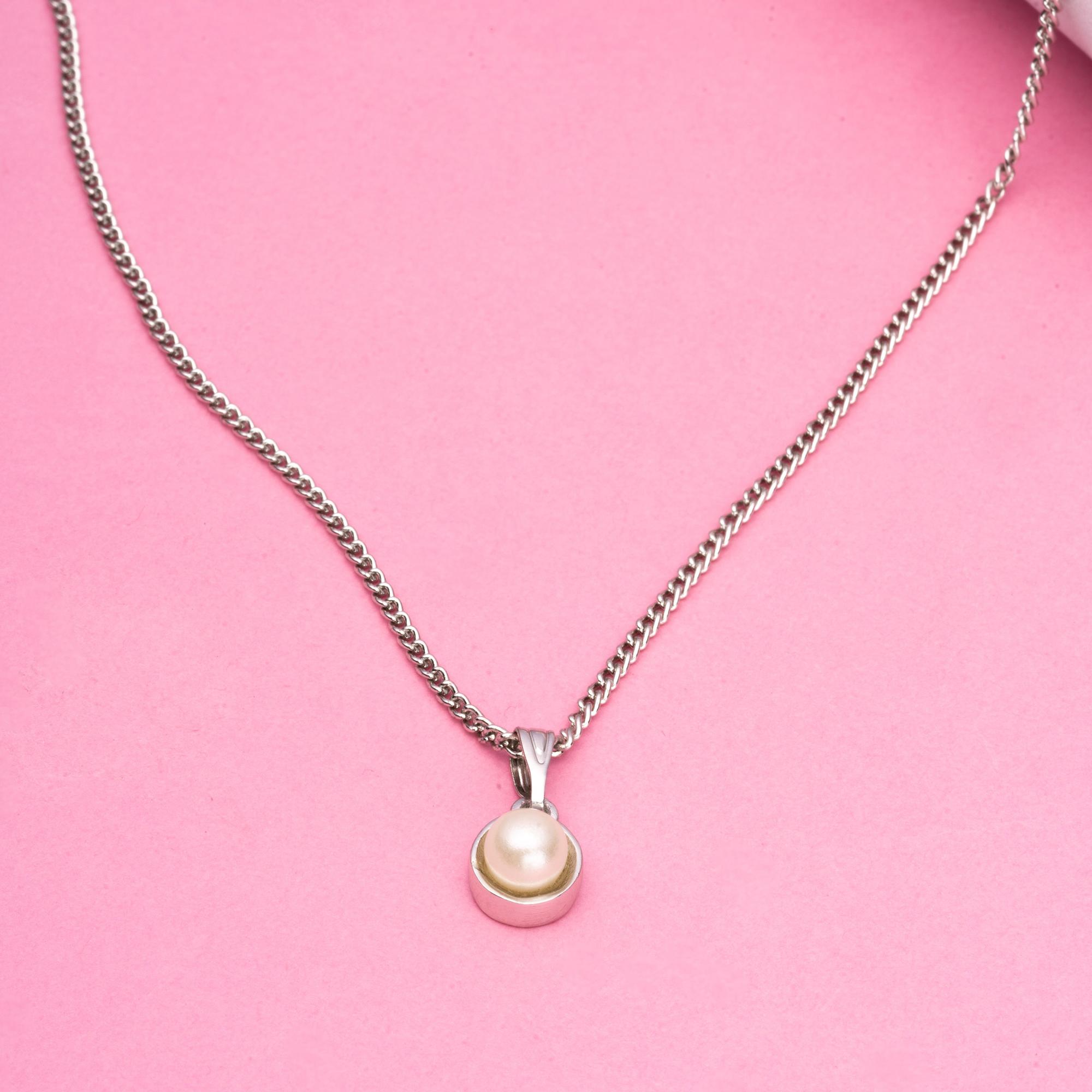 

Круглая дизайнерская подвеска с жемчугом Estele с родиевым покрытием для женщин