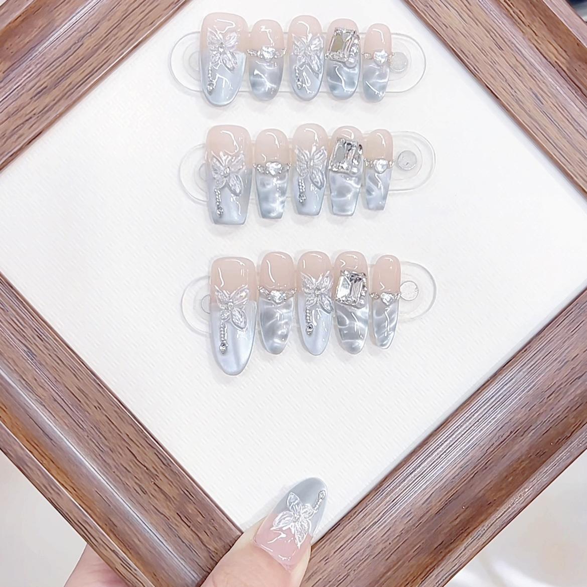 

Hand-made Armor, Cool Waves, Stars, Three-dimensional Hand-painted Butterfly Pure Manicure Stickers large L