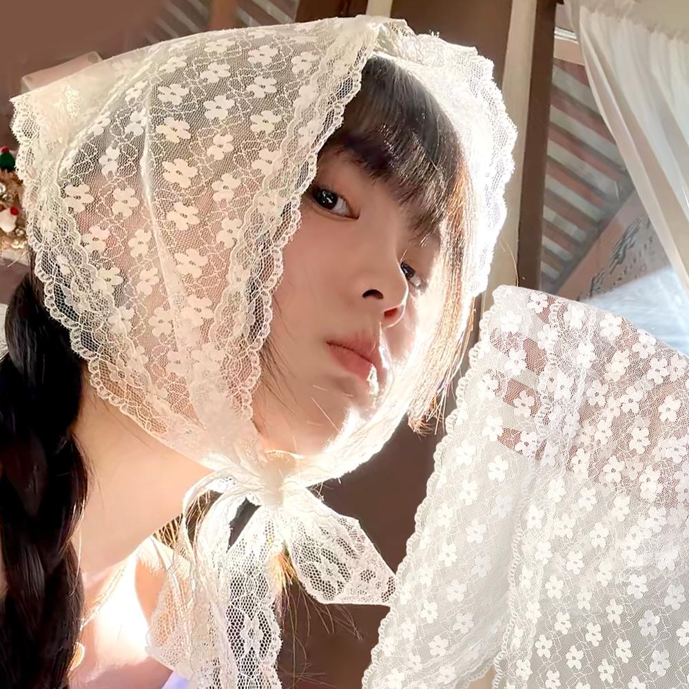 Fashion Lace Triangle Headscarf Romantic Summer White Woven Floral Lace Hair Scarf Wraps Travel Photo Headband Hair Accessories