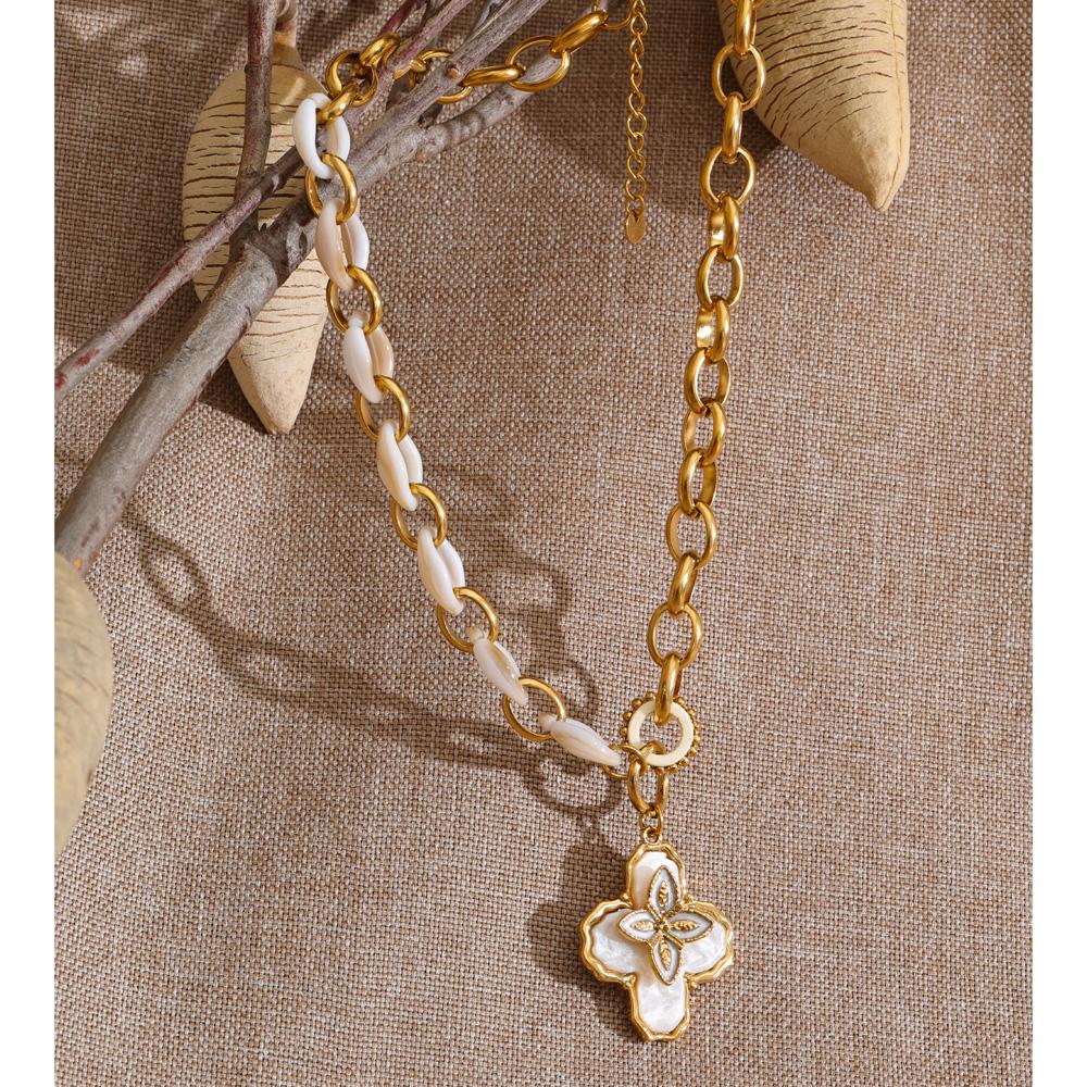 Eetit Stainless Steel Resin Flower Pendant Necklace Chain Hot Style Exclusive Fashion Statement Collar Jewelry New Arrivals 2026