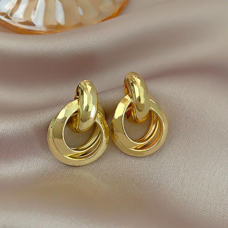 Pearl Asymmetrical Earrings: Elegant Autumn/Winter European & American Style