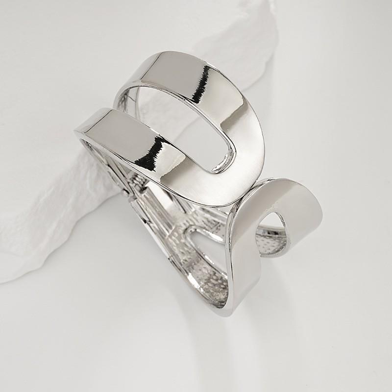 Interlocking Ring Open Bangle - European & American Light Luxury Design for Women