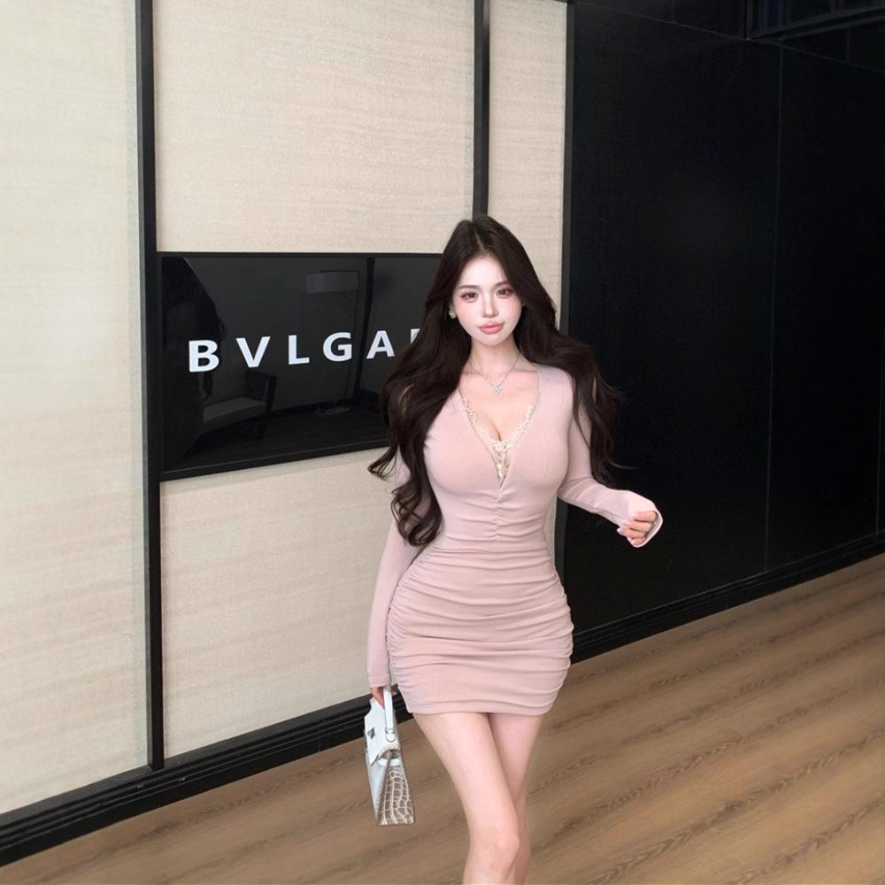 Pure Desire Pleated V-neck Long-sleeved Dress Women's Autumn Lace Splicing Tight Hip Skirt Short Skirt