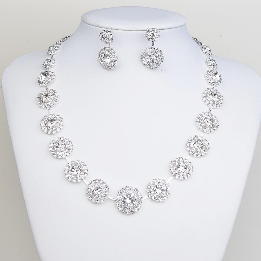 Elegant European & American Alloy Necklace Set - Versatile Bridal & Evening Jewelry