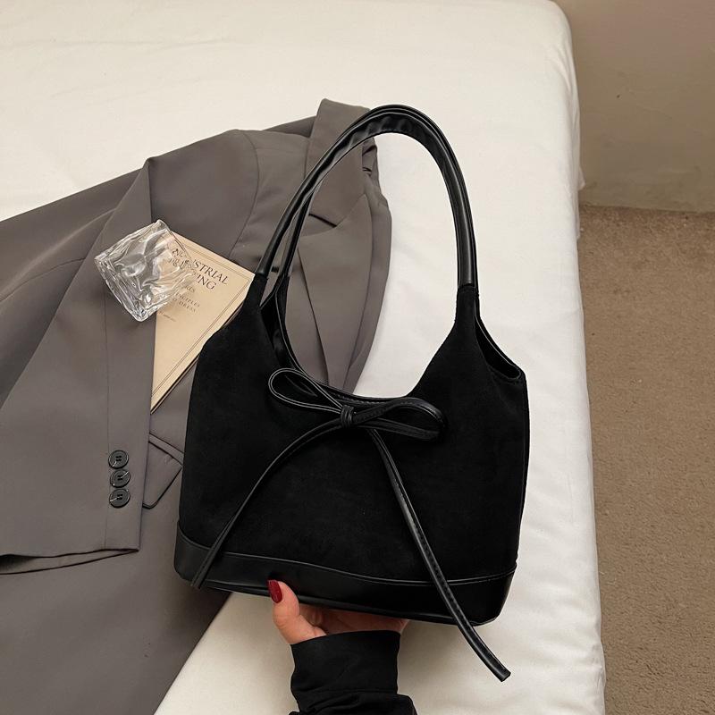 Autumn and Winter Small Bag Women's Retro Shoulder Underarm Bag Fashion Commuter Handbag