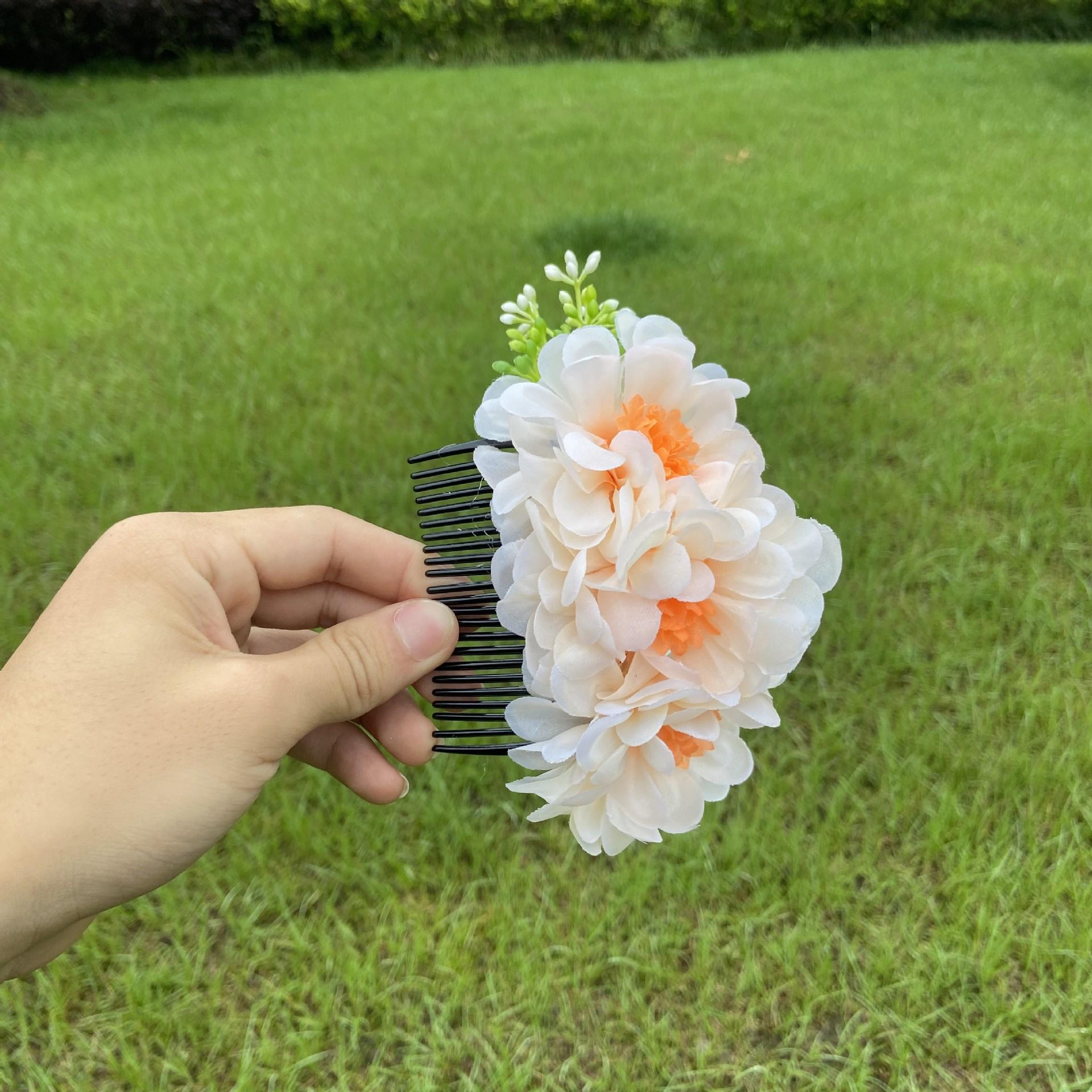 

Yunnan Dai Dance Headdress: Handmade Hair Comb & Floral Accessories for Performances