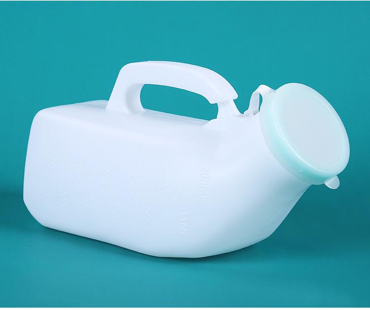 

Men s 2000ml Portable Urinal with Lid – Thickened, Large Capacity Night Pot for Elderly and Bed Use