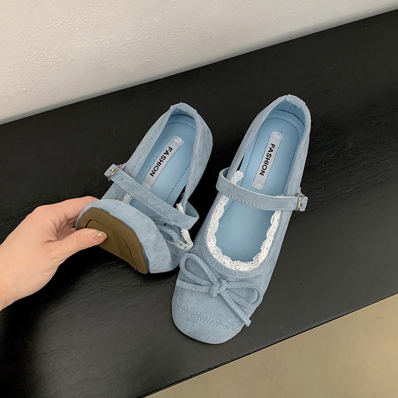 Red French retro shallow mouth inner height increase single shoes women's 2025 new spring skirt versatile Mary Jane shoes