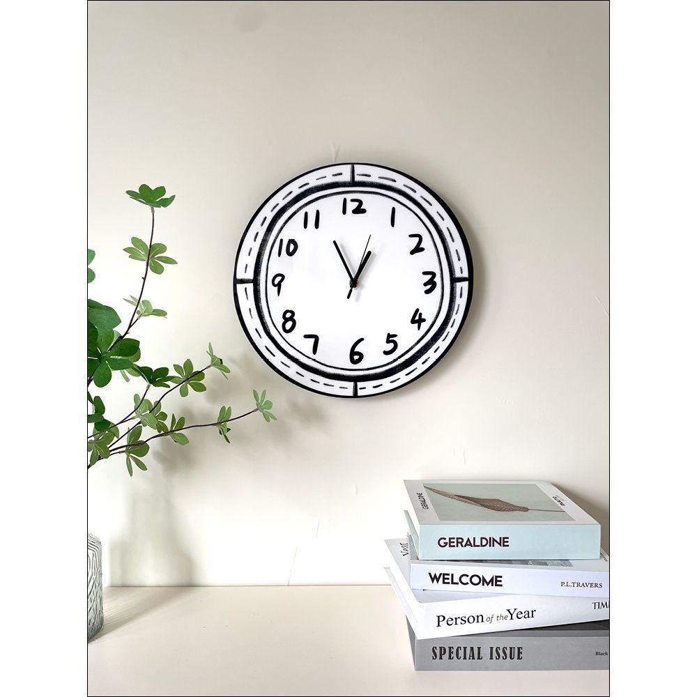 Creative Cartoon Silent Wall Clock Hanging Quartz Clock Anime Art Clock Living Room Studio Music Room Home Wall Decoration