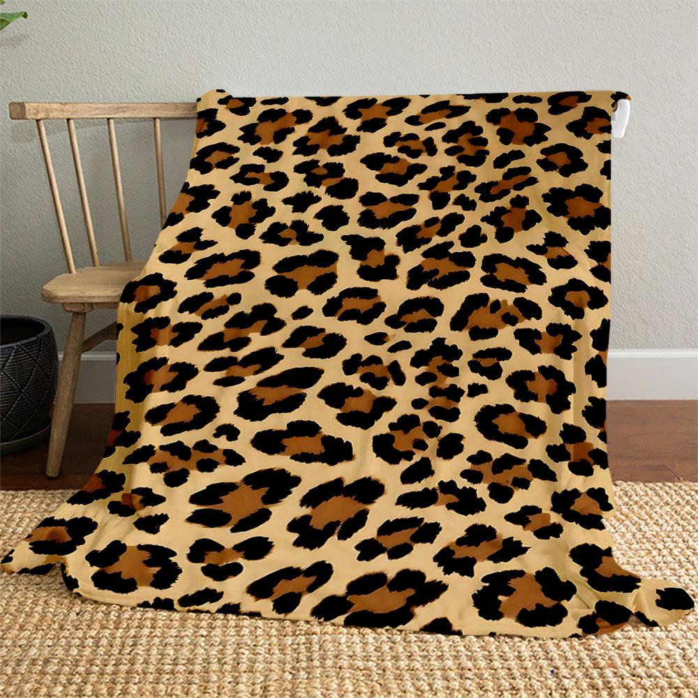 1PC Leopard PrintOutdoor Flannel Blanket - Soft Plush Decor for Picnics, camping, Bedroom, Playroom, Office, or Lunch Break 1225A