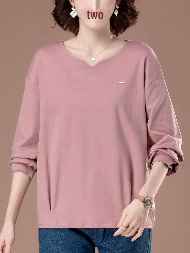 Midlife Mom's Plus Size Long-Sleeve Cotton Shirt - Loose Fit, Slimming, Versatile for Spring/Autumn