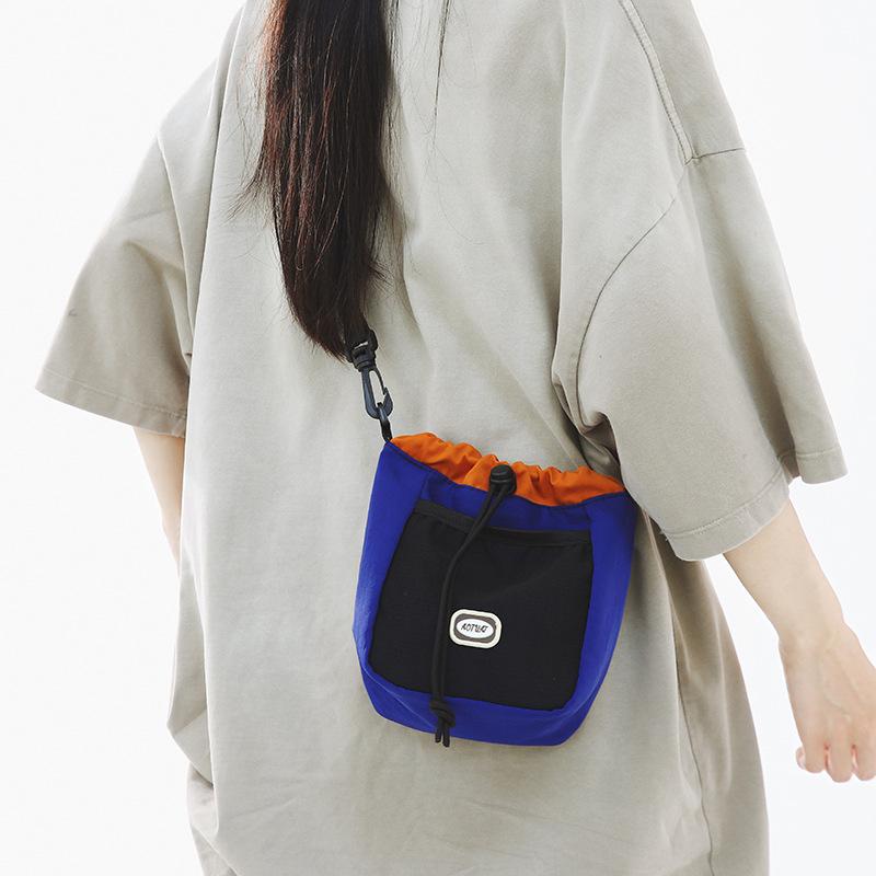 Summer canvas bucket small bag women's and women's travel backpack leisure sports messenger bag mobile phone bag
