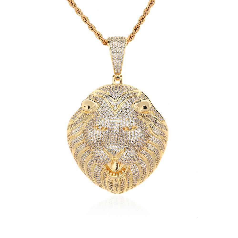

Lion head pendant, beast, king of the forest, personalized jewelry, hot-selling hip-hop jewelry, slightly inlaid zircon pendant.