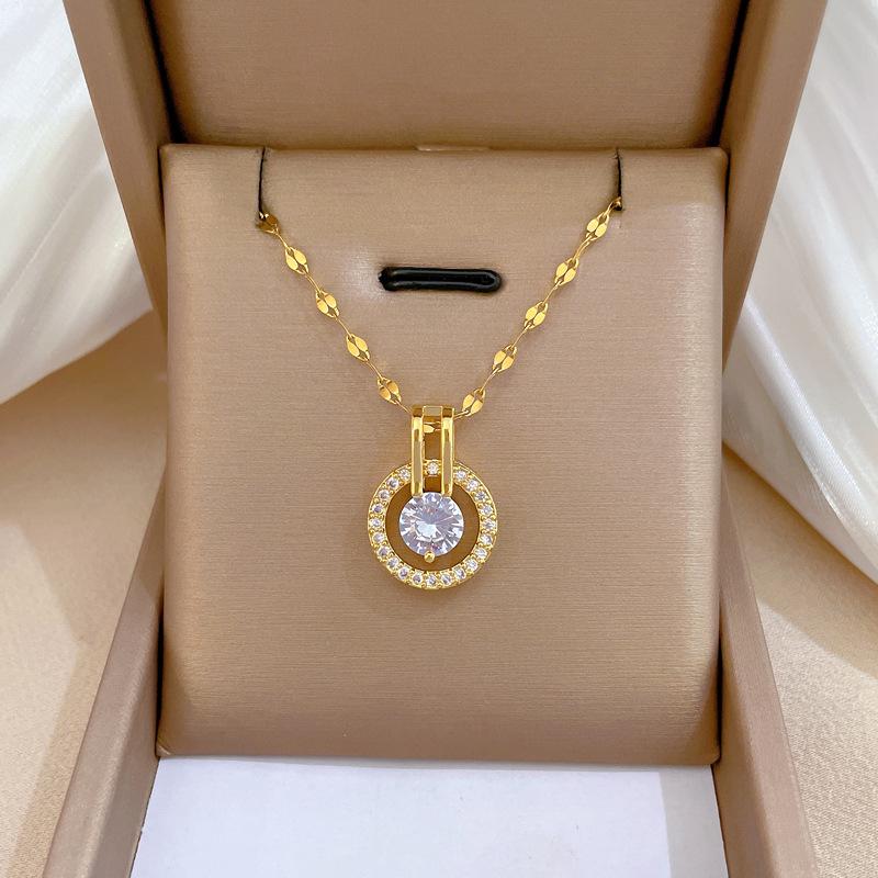 Personalized Titanium Steel Sparkling Necklace for Women – Lively Luck Pendant with Chic Design