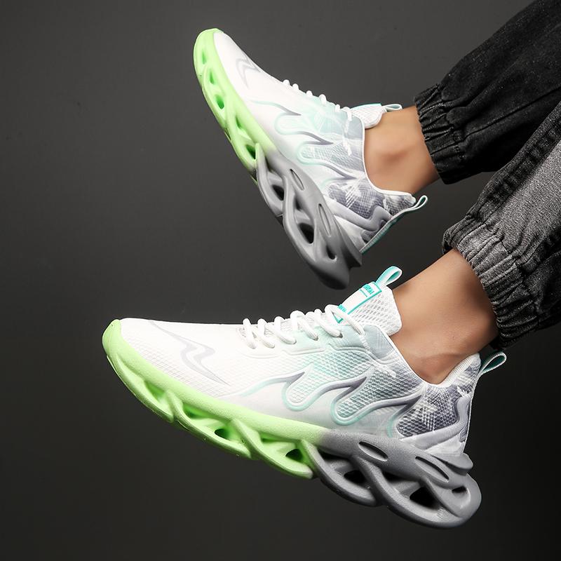 New large size men's casual sports shoes Fashion platform light men's shoes comfortable outdoor punk shoes men sneakers