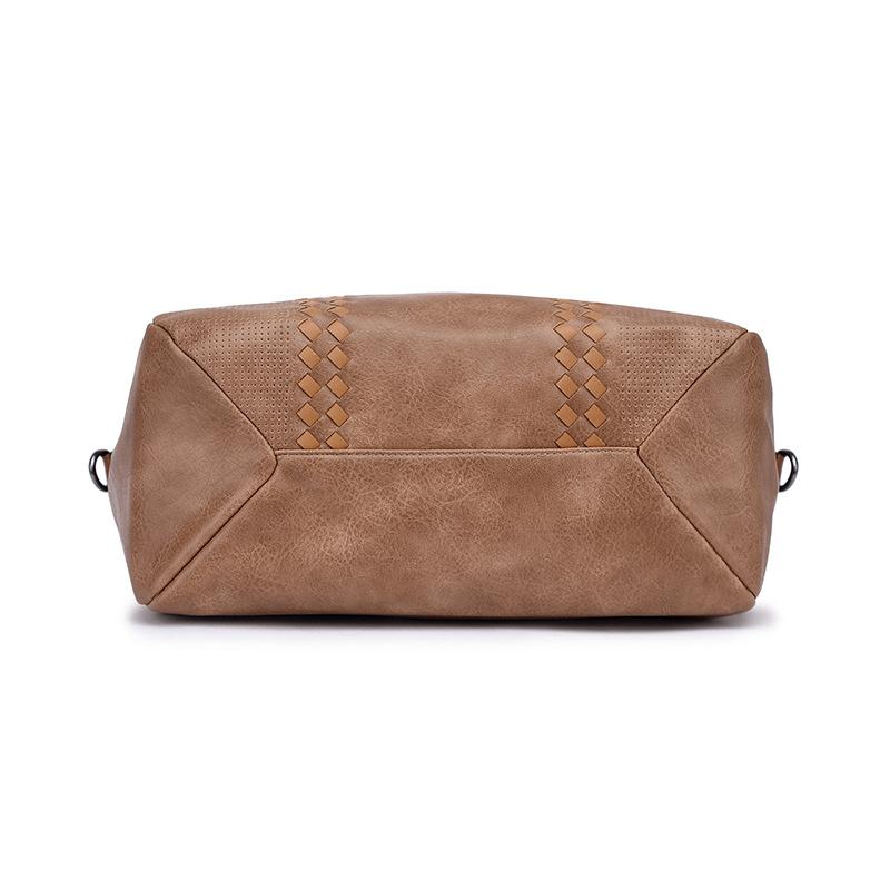 High Capacity Shoulder Bags Women's Fashion European American Retro Rivet PU Leather Trend Versatile Lady Tote Bag Crossbody Bag
