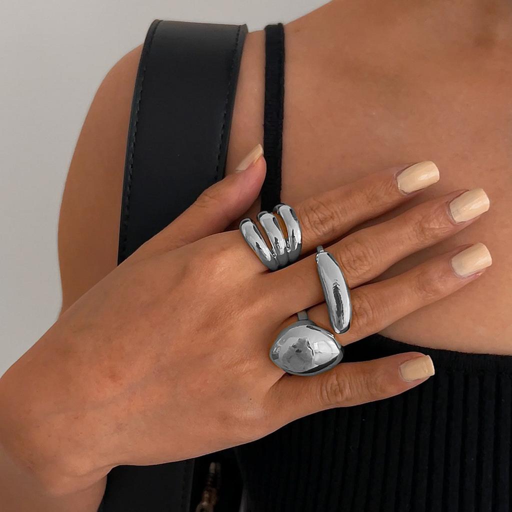 Ingemark 3er-Set Vintage Unregelmäßige Geometrische Offene Ringe für Damen Punk Goldfarbene Metall Fingerringe Eleganter Tägliche Schmuck Geschenk