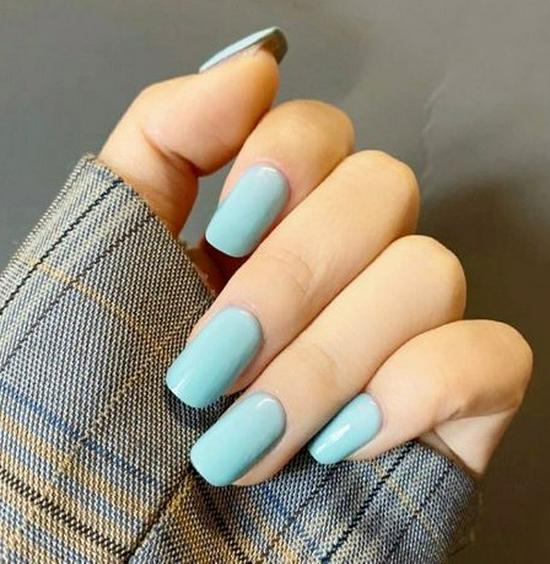 Removable Solid Color Wearable Nail Tips - Set of 24 False Nails