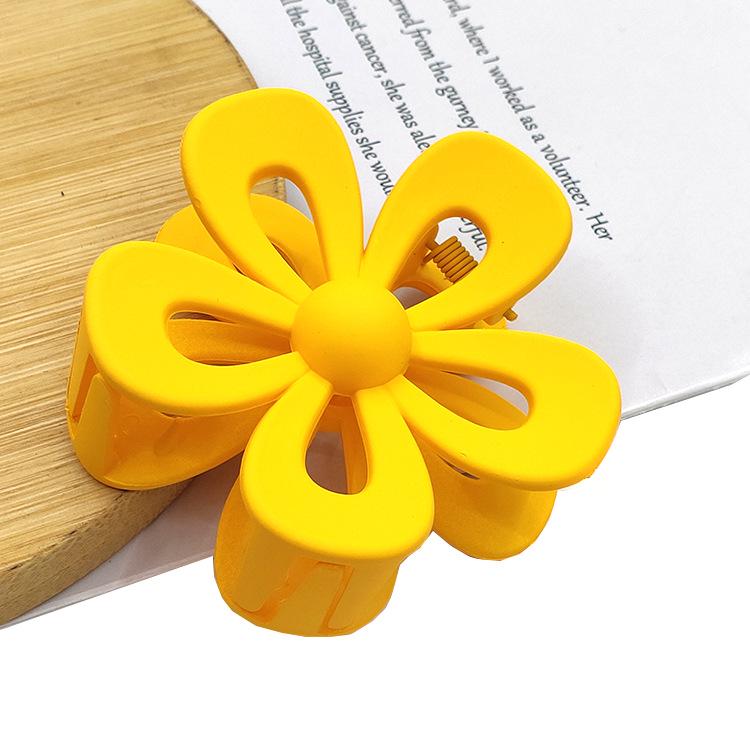 Matte Flower Hair Claw: Five-Petal Clip for Updo & Ponytail