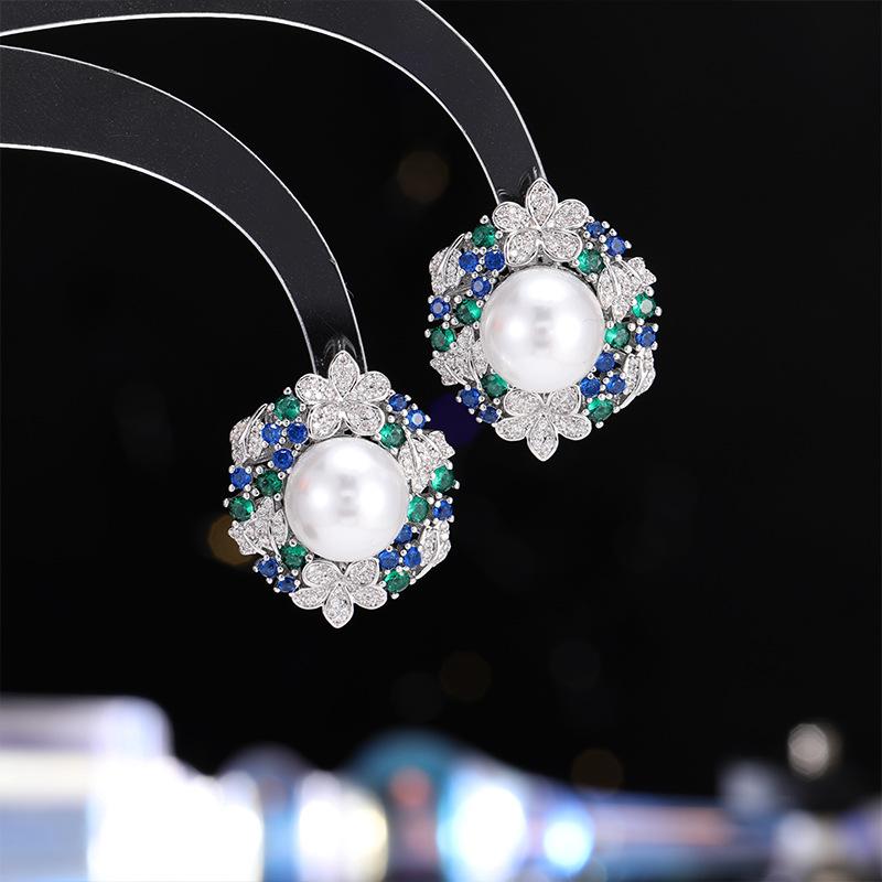 

Французские легкие роскошные серьги-бусины высокого класса, женские ретро-серьги-гвоздики с нишевым темпераментом, инкрустированные изумрудом и жемчугом подсолнечника