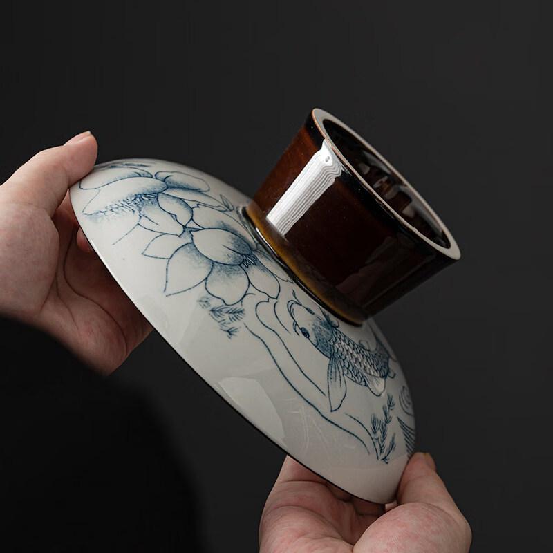 Chinese Ceramic Blue and White High-Footed Fruit Plate