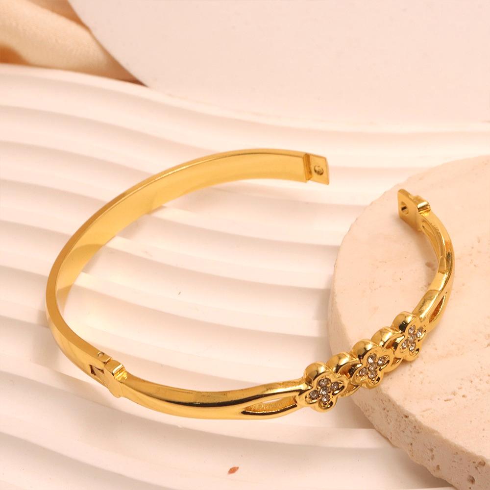 Elegant Gold Plated Stainless Steel Bangle Openwork Zircon Flower Design High-Quality Women's Fashion Bracelet