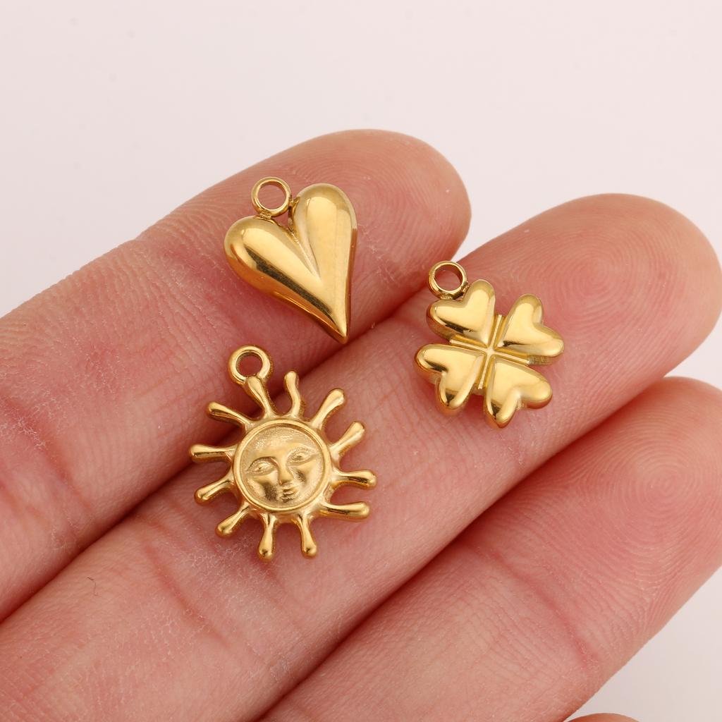 3Pcs Cute Small Bear/Luckly Clover/Heart/Sun Flower Charms PVD Plated Gold Pendants DIY Necklace Bracelet Earring Jewelry Making