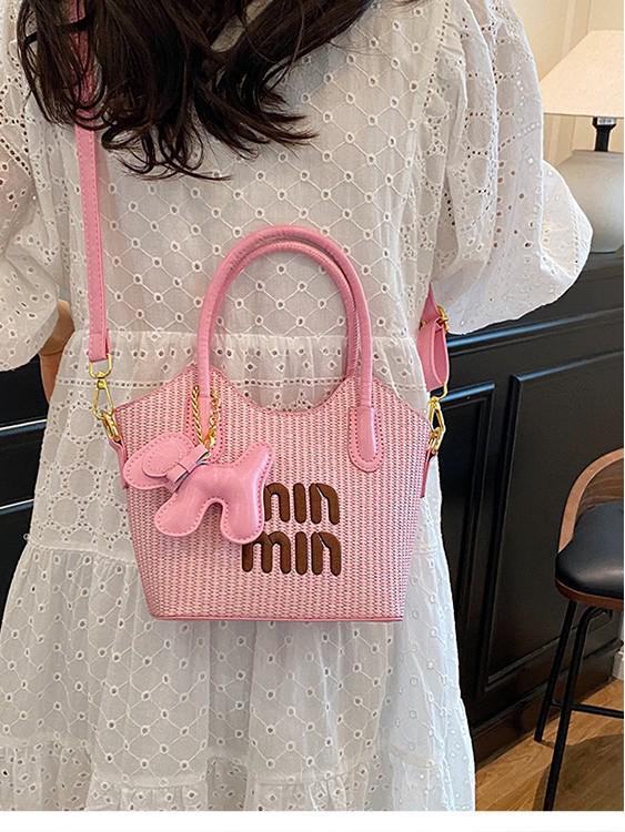 Premium Women's Crossbody Bag - Stylish, Elegant, and Spacious with Niche Design