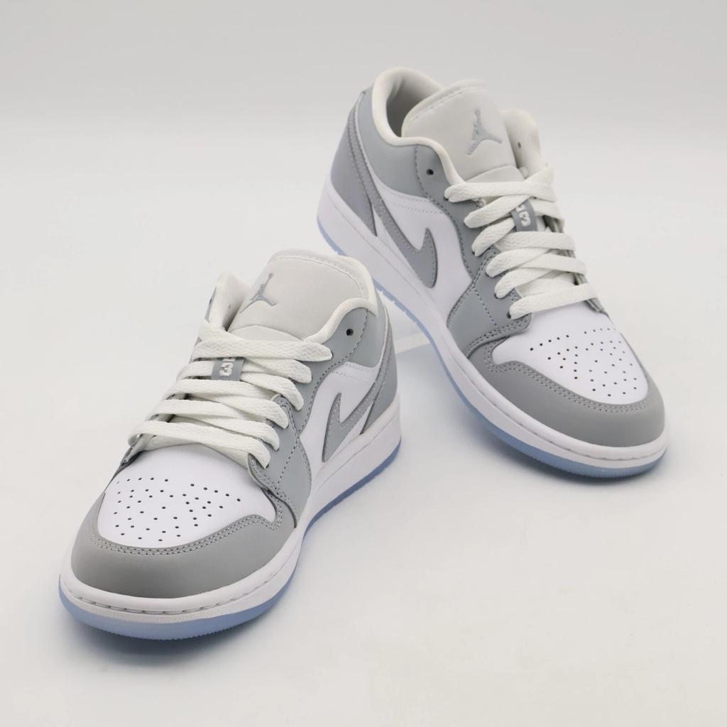 DC0774-105 Nike Air Jordan 1 Low Wolf Grey Aluminium (Women's)