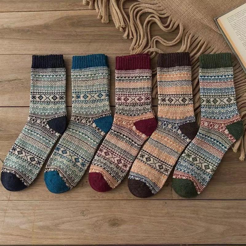 Men's Retro Ethnic Style Mid-Calf Warm Socks - Japanese Trend for Fall/Winter