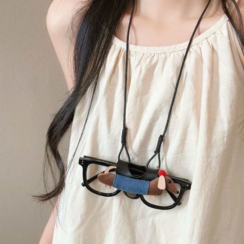 Cartoon Dachshund Leather Glasses Clip Hanging Neck Decorative Accessories Portable Cute Stylish Versatile Eyeglass Storage Gift