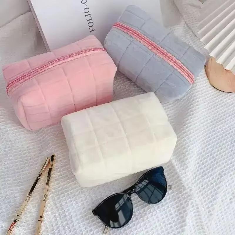 Soft Plush Makeup Organizer Bag Large Capacity Storage Pouch Portable Pillow Design for Travel Daily Essentials