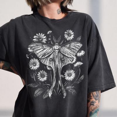 Retro Luna Moth Daisy Shirt, Botanical Insect Nature Lover Tee