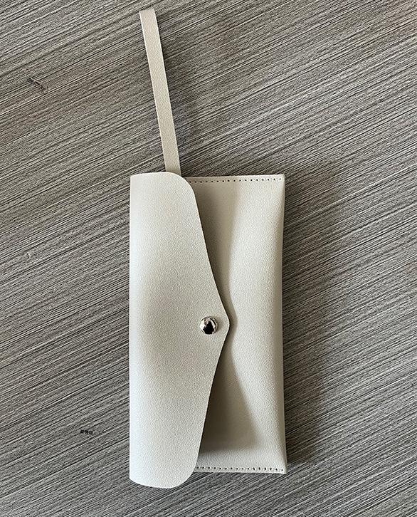 

14-Piece Long-Handled Makeup Brush Set: Includes Blush, Eyeshadow, Powder, and Foundation Brushes