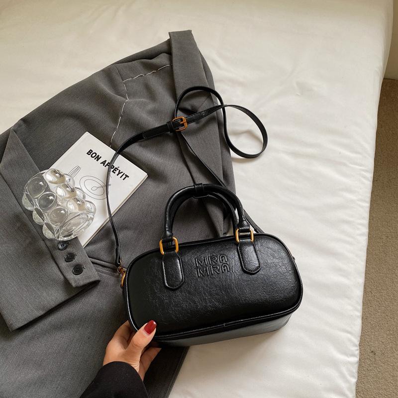 Fashion commuter messenger autumn new handbag new bag casual retro texture shoulder bag