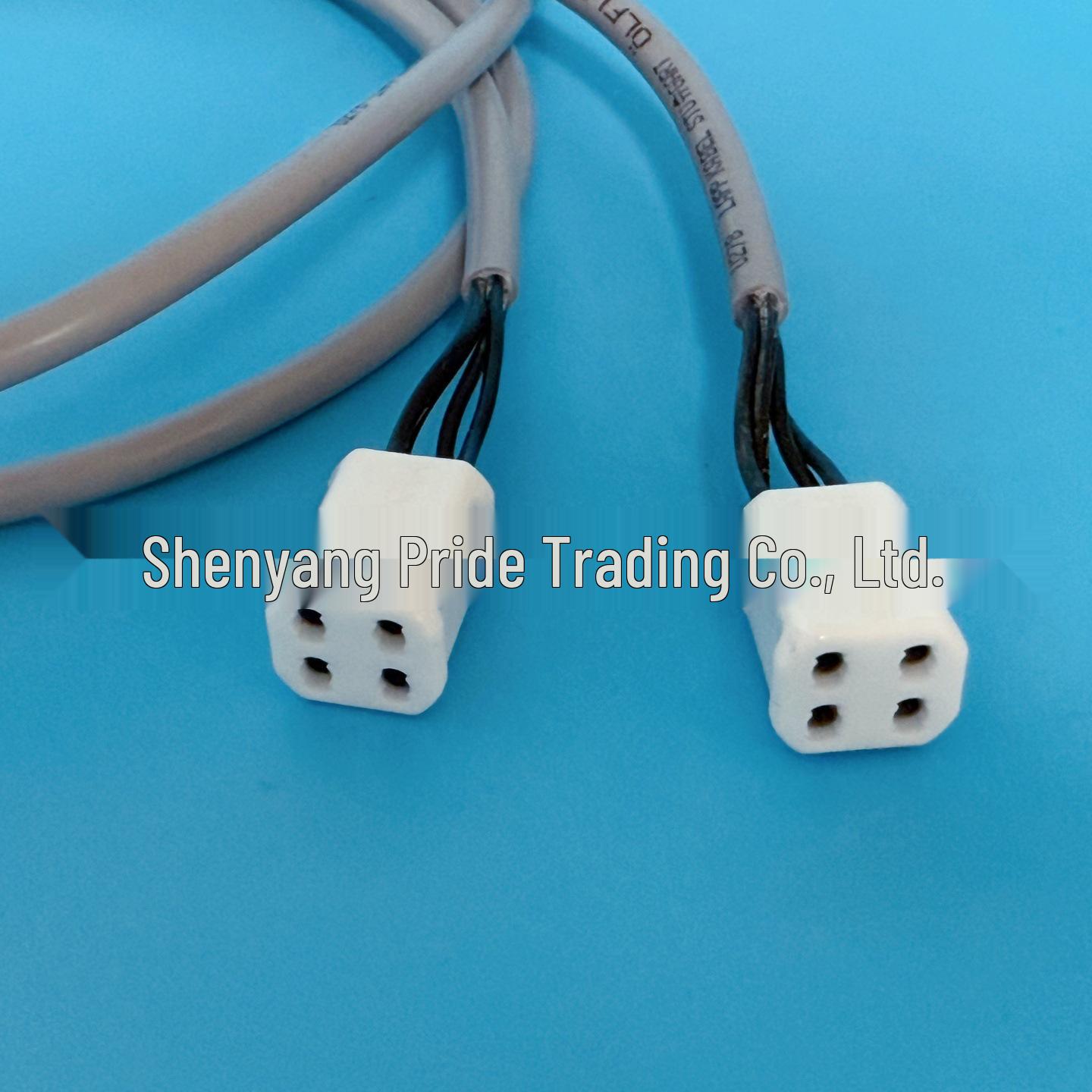 

Heraeus 4-Pin UV Lamp Head - Ceramic, High-Temp Resistant for Water Treatment